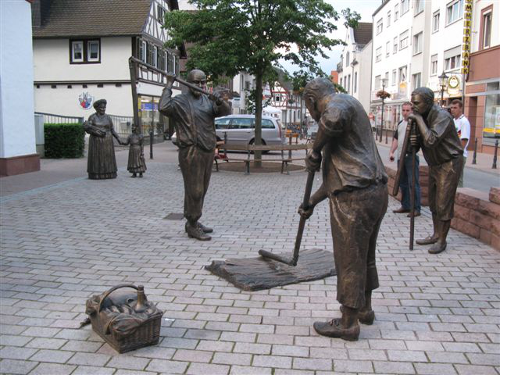 Skulpturengruppe Hessendrescher